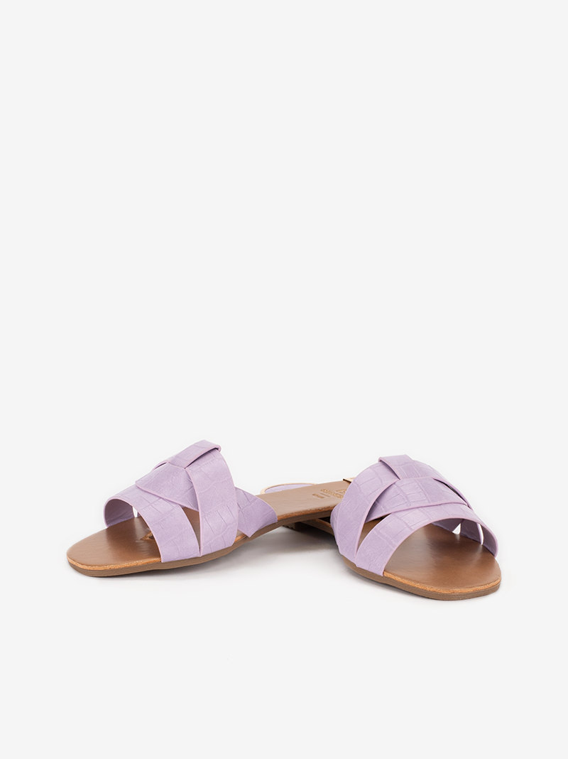 SANDÁLIA RASA COM TIRAS CRUZADAS ESTAMPADAS - Image 22