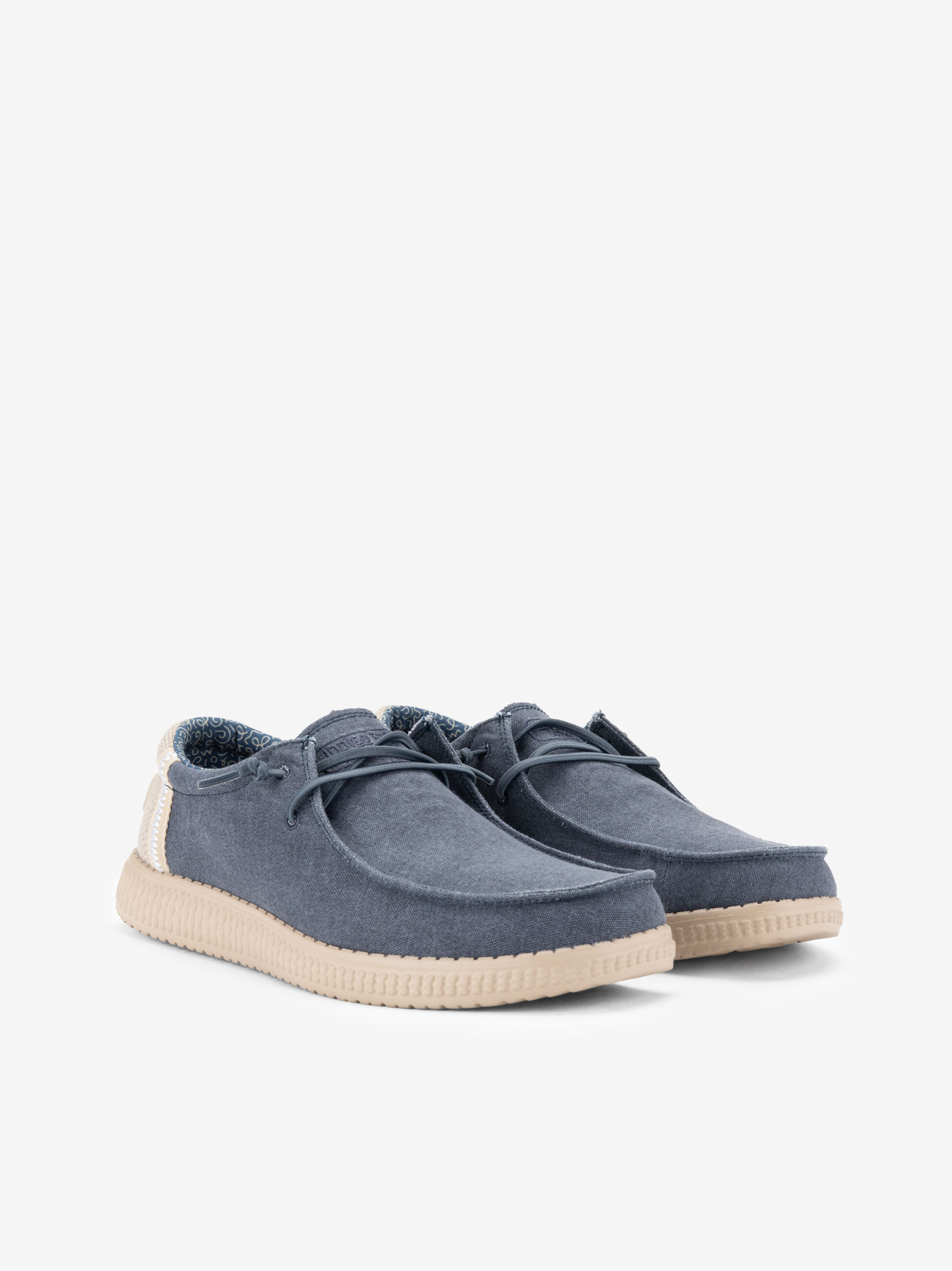 SAPATO EM CANVAS COM SOLA LEVE - Image 2