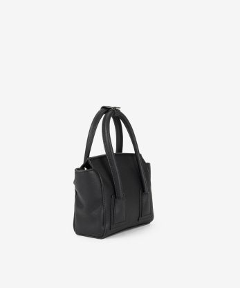 Alternative view of MALA TOTE EFEITO PELE
